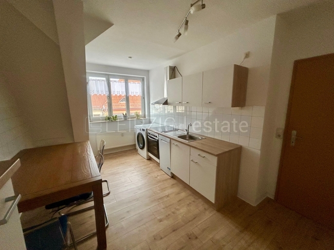 Küche mit Einbauküche