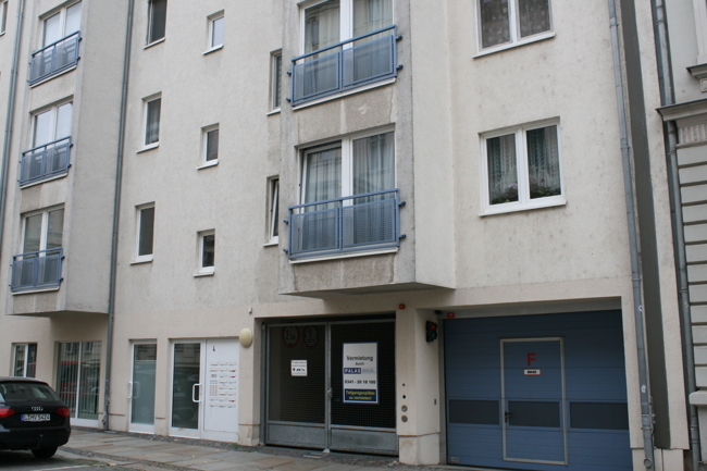 Zufahrt Gneisenaustraße 