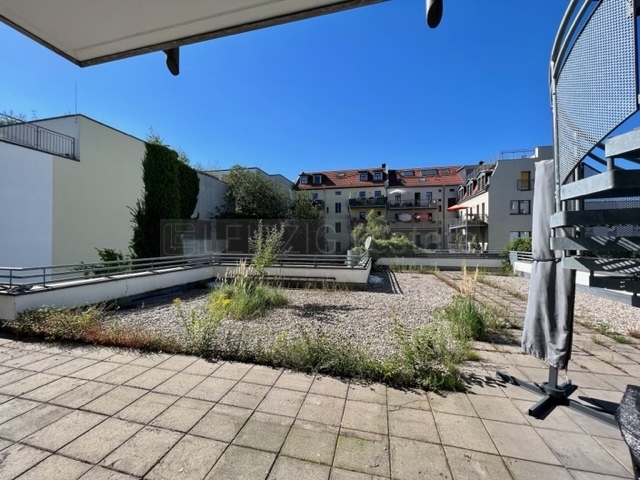 Terrasse von Terrassentür