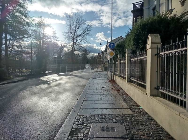 Straßenansicht