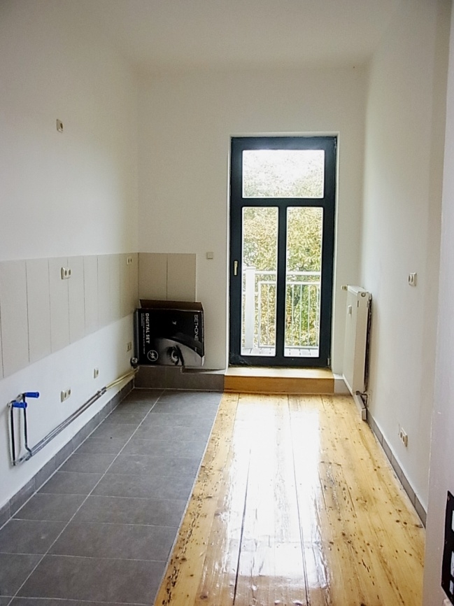 Küche zum Balkon