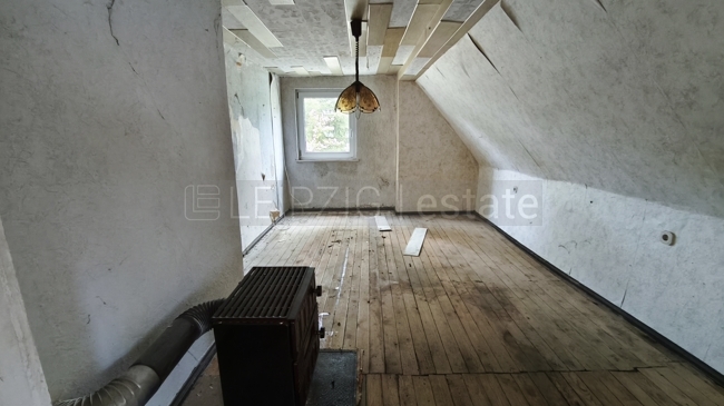 Zimmer Dachgeschoss 2