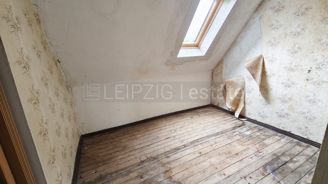 Durchgangszimmer DG