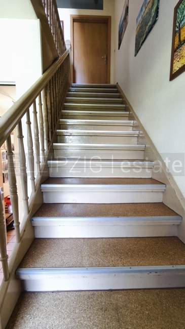 Treppe zum Obergeschoss