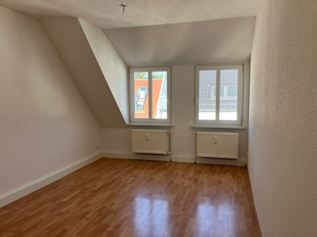 Zimmer vorn li