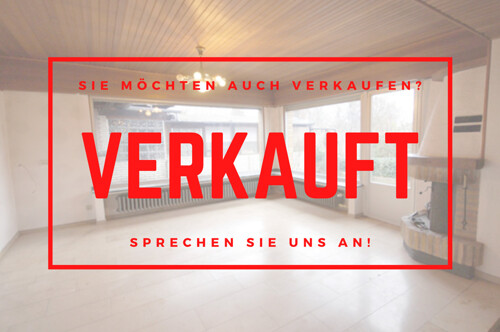 geräumiges Wohnzimmer