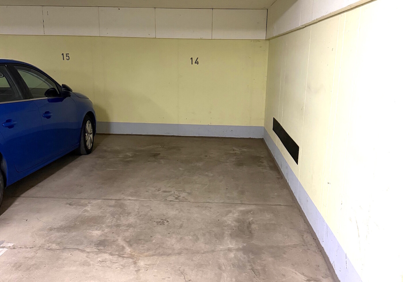 Tiefgaragenstellplatz