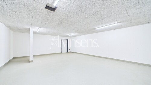 CAM03339G0-PR0732-STILL025