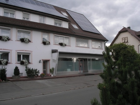 Ansicht von der Strassenseite