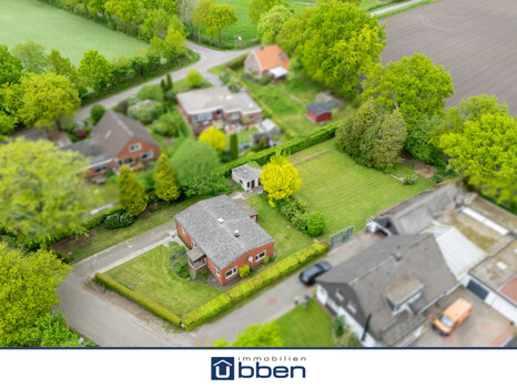 Blick auf das Grundstück 