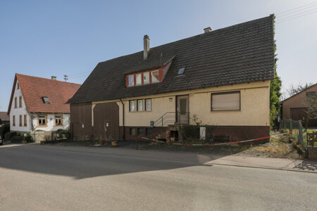 Straßenansicht
