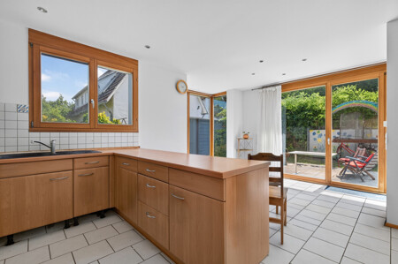 Küche mit ausreichend Platz zum Kochen