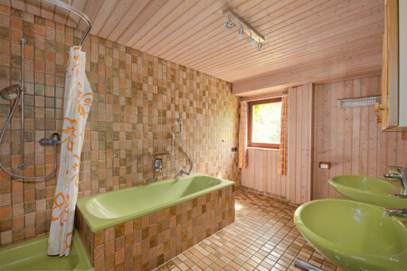 Badezimmer EG