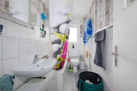 Badezimmer EG rechts