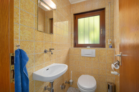 Gäste-WC EG