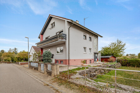 Straßenansicht