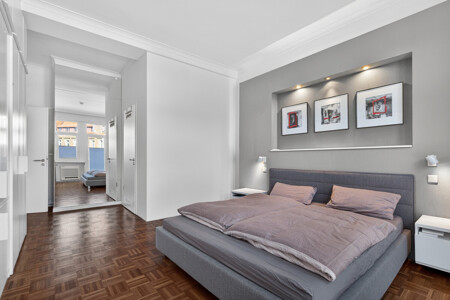Schlafzimmer 2 (mit Ankleidebereich)