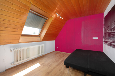 Schlafzimmer DG