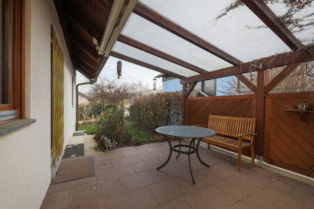 Überdachte Terrasse