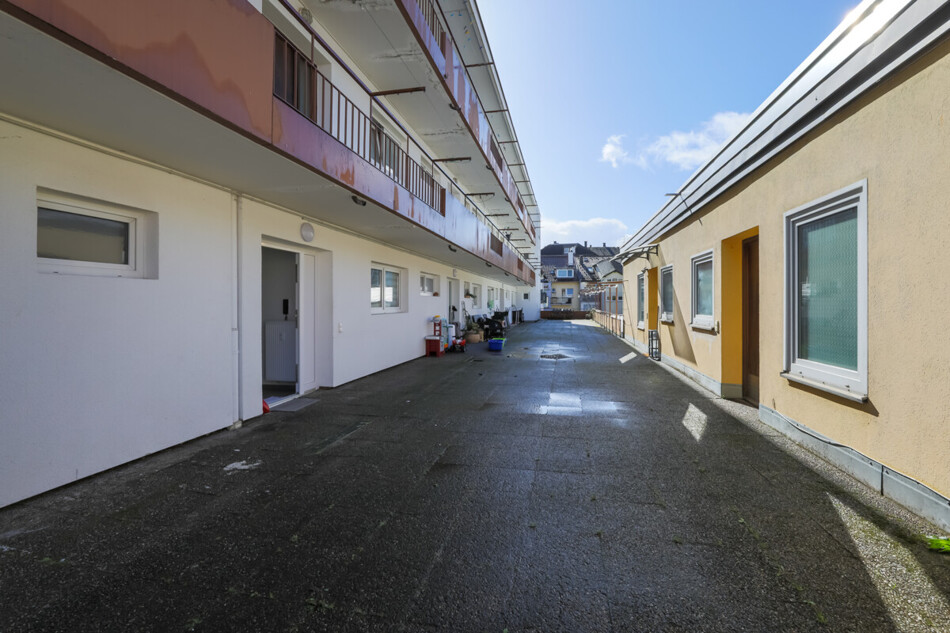 Rückansicht / Eingangsbereich