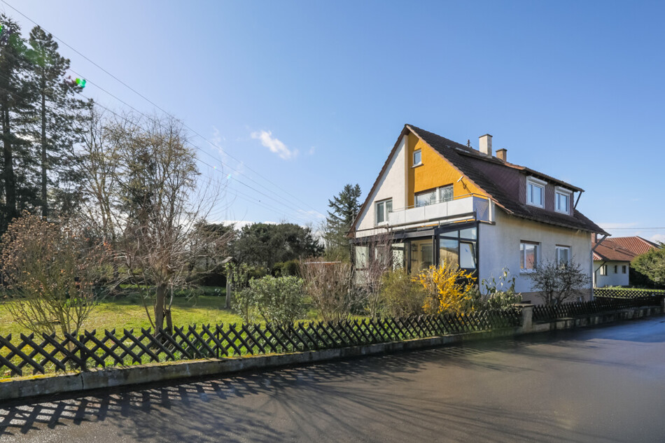 Straßenansicht