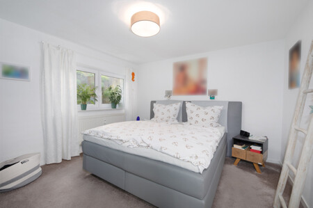 Schlafzimmer UG