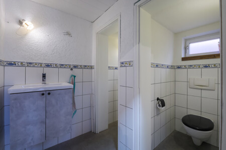 Gäste-WC EG