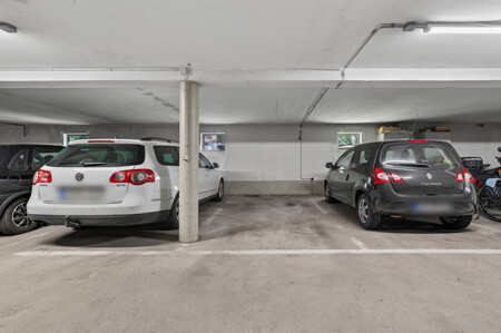 Tiefgaragenstellplatz