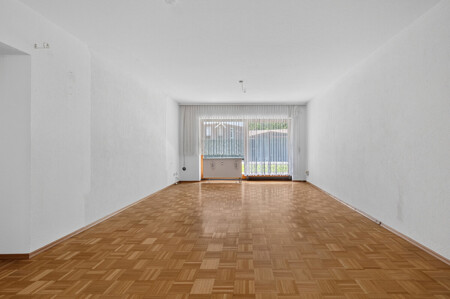 Wohn-/ Esszimmer
