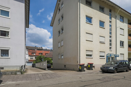 Zufahrt Straßenansicht