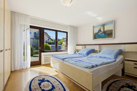 Schlafzimmer im EG