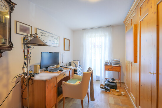 Büro EG