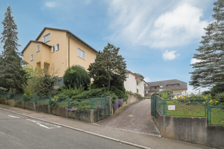 Zufahrt zum Grundstück