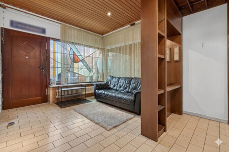 Eingangsbereich (teilweise KI geräumt)