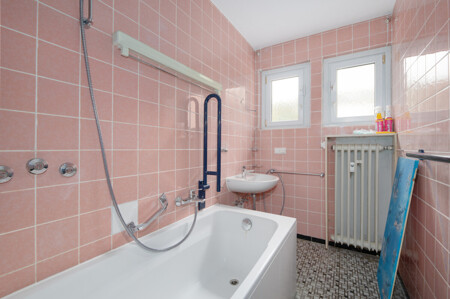 Bad Wohnung EG