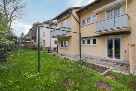 Rückansicht und Garten