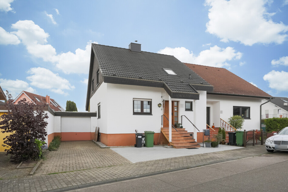 Straßenansicht