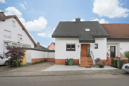 Straßenansicht