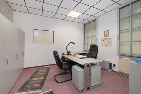 Büro EG Vorderhaus