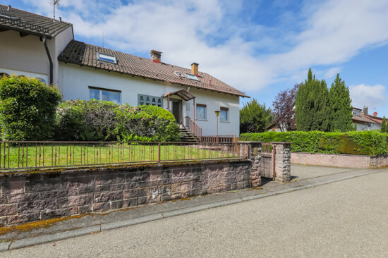 Straßenansicht