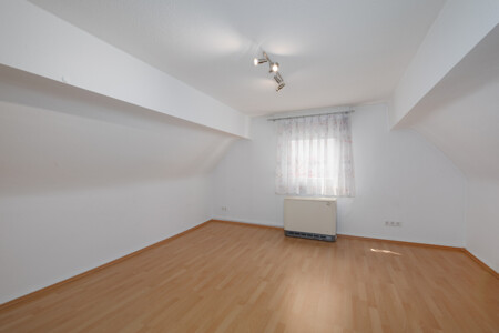 Schlafzimmer DG