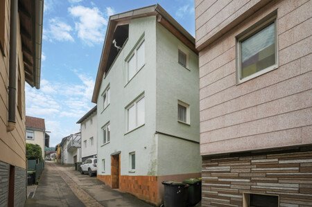 Straßenansicht