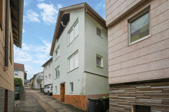 Straßenansicht