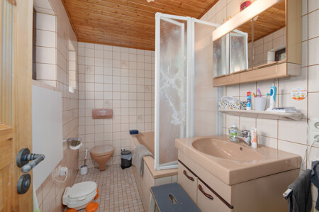 Badezimmer EG