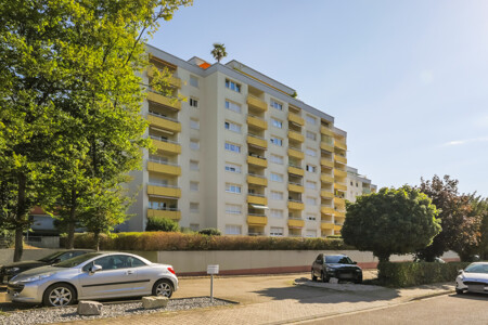 Straßenansicht