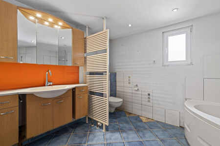 Badezimmer EG