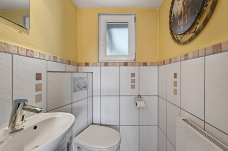 Gäste-WC im Eingangsbereich