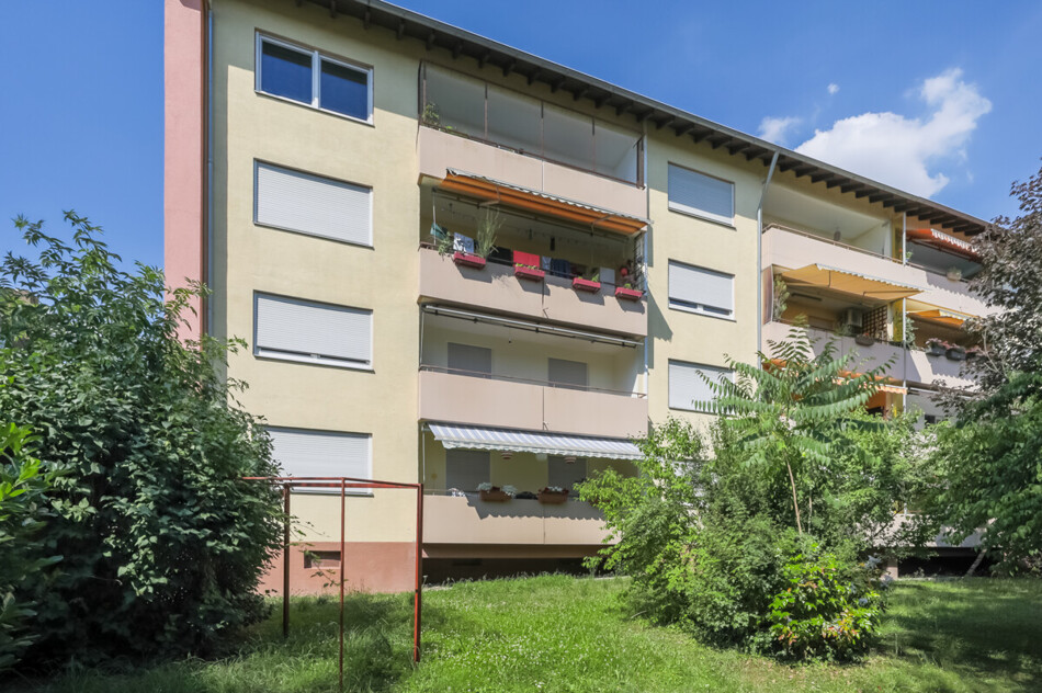 Rückansicht und Garten