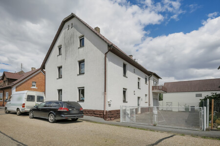 Straßenansicht