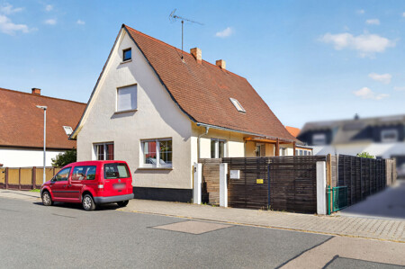 Straßenansicht